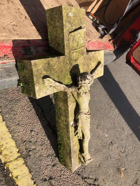 Cross - stone with Jesus 39