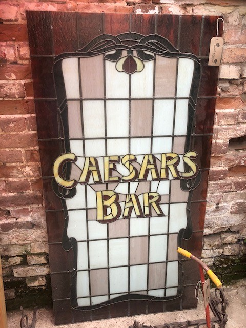 Caesars Bar - Gt.Yarmouth decorative bar glass