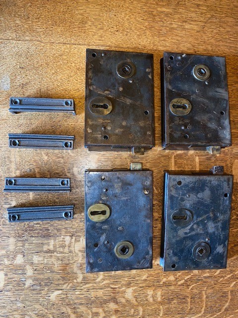 Rim locks and keeps - set of 4 larger.