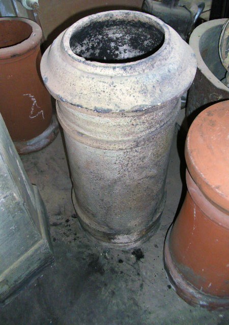 Georgian round buff clay pot