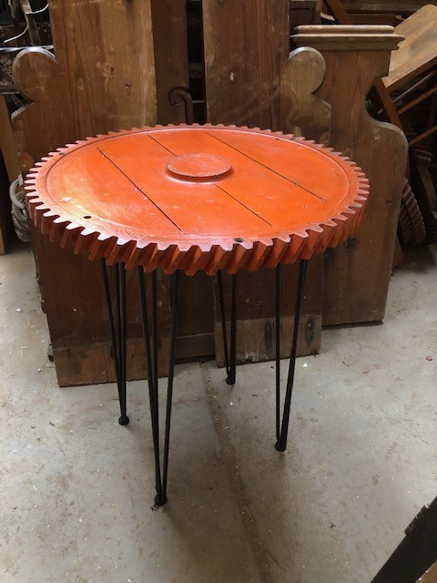 Table - casting pattern and pin legs