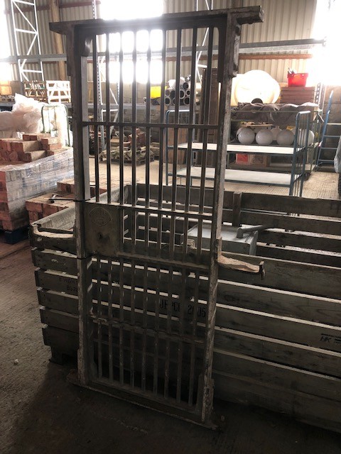 CHUBB Barred metal vault door and frame