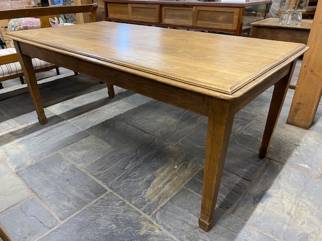 Table - solid oak Arts & Crafts style 