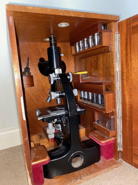 Microscope - vintage with all peripherals.