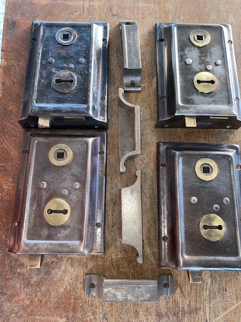 Union rim locks and keeps - set 4