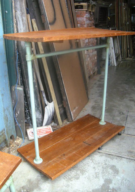 Clothes hanger - Industrial look shop fitting 